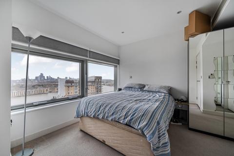 2 bedroom flat for sale, Marsh Wall London E14