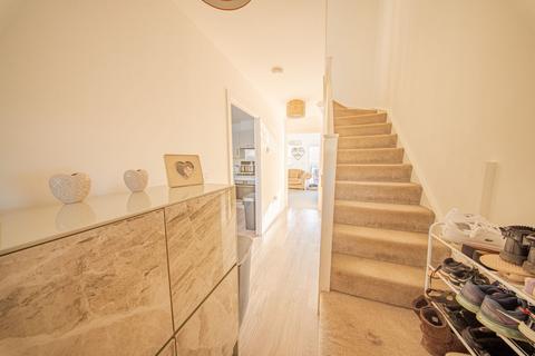2 bedroom terraced house for sale, Blanford Avenue, Haywards Heath, RH16