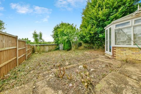 4 bedroom semi-detached house for sale, Broadwater Crescent, Stevenage