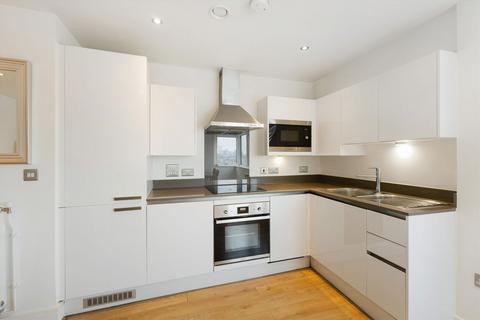 2 bedroom flat for sale, Canary View, London SE10