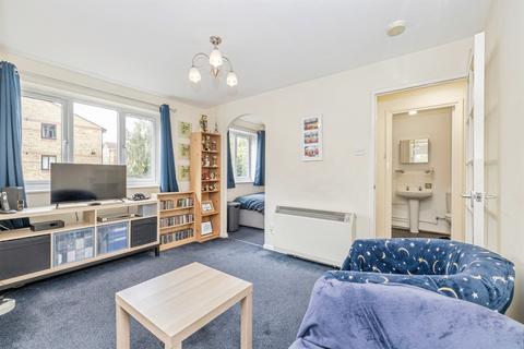 undefined, Pioneer Way, Watford