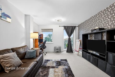 2 bedroom flat for sale, Holford Way, London