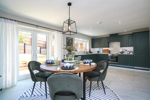 4 bedroom detached house for sale, Nicholson Court, Kidderminster