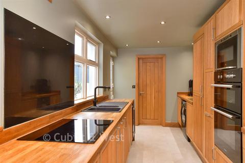 3 bedroom terraced house for sale, Ditchling Rise, Brighton, East Sussex