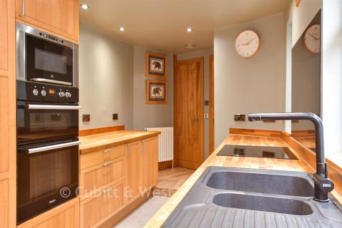 3 bedroom terraced house for sale, Ditchling Rise, Brighton, East Sussex