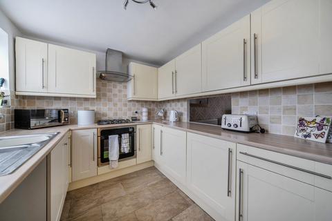 3 bedroom end of terrace house for sale, Colingsmead, Eldene, Swindon, SN3