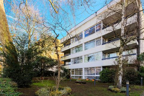5 bedroom flat for sale, Woodford Road, London