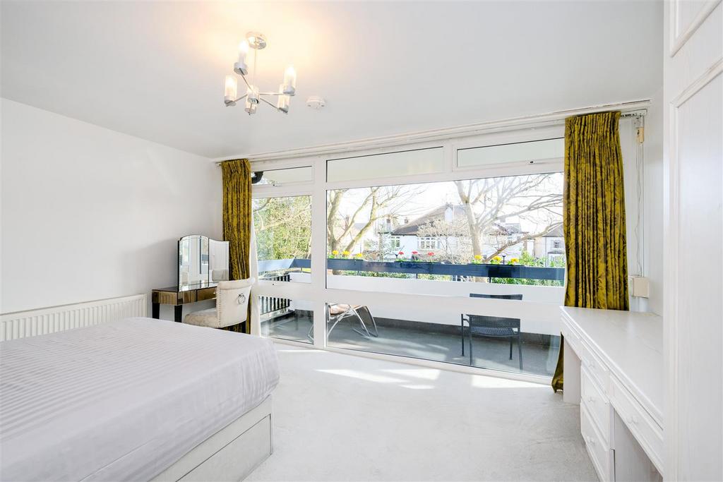 Flat 5 Walbrook-3.JPG