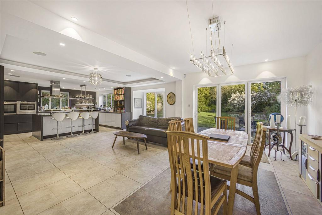 Kitchen/Dining