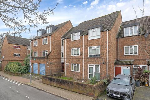 2 bedroom flat for sale, McDermott Close, Battersea, SW11
