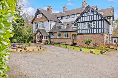 Tower Road, Hindhead, GU26