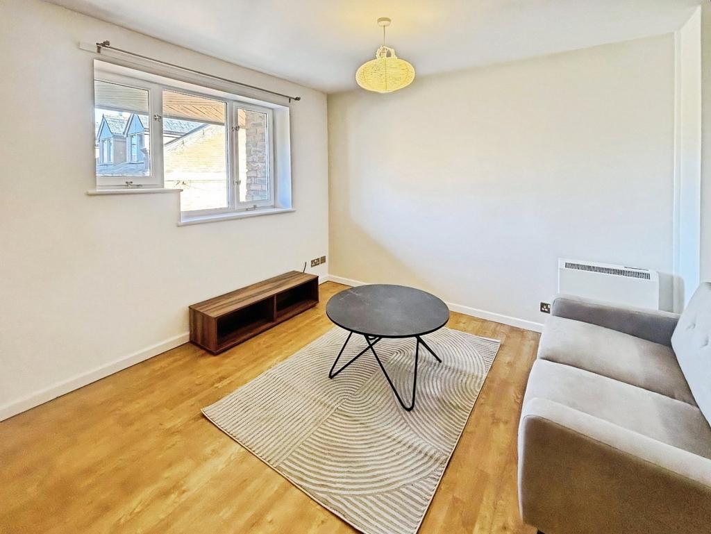 Apartment in Leeds - View 2