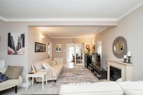 4 bedroom detached house for sale, High Road, Leavesden, Watford