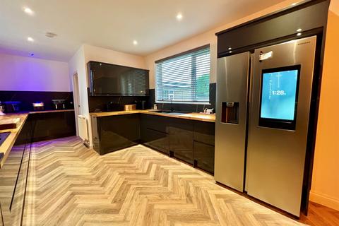 4 bedroom detached house for sale, Lincoln Way, SPALDING