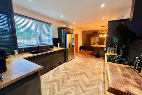 4 bedroom detached house for sale, Lincoln Way, SPALDING