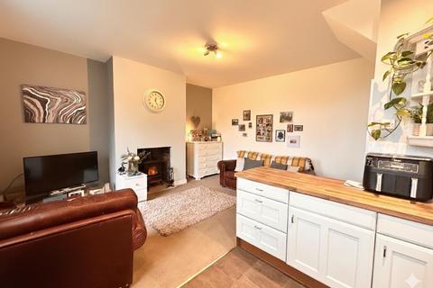 2 bedroom terraced house for sale, East Street, Triangle HX6