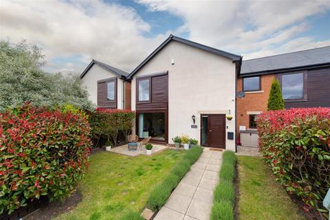 4 bedroom semi-detached house for sale, Hawthorn Grange, Brunton Lane, NE13