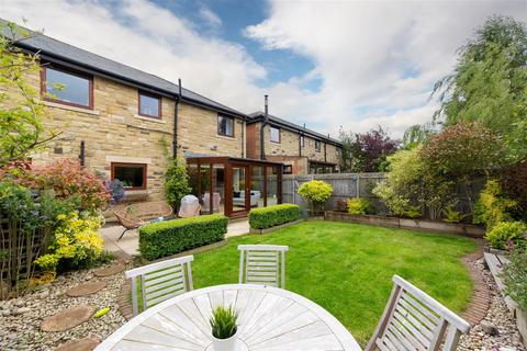 4 bedroom semi-detached house for sale, Hawthorn Grange, Brunton Lane, NE13
