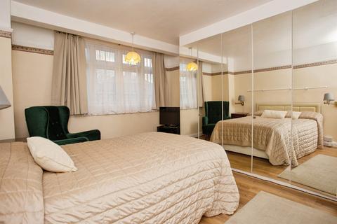 undefined, Park Crescent, HARROW