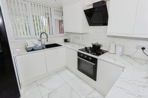 3 bedroom maisonette for sale, Nafford Grove, Birmingham