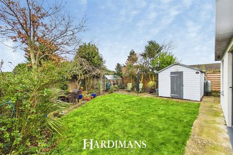 4 bedroom detached bungalow for sale, Elm Tree Road, Lowestoft