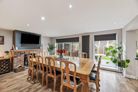 5 bedroom semi-detached house for sale, Knutsford Road, Grappenhall, WA4