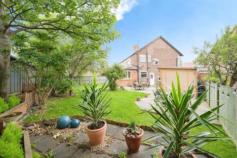 undefined, Woodfield Avenue, Wirral