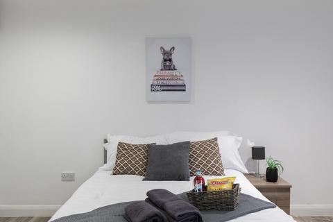 Studio to rent, South Hill Avenue, Harrow HA2