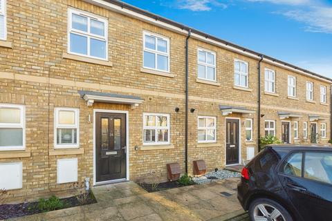 undefined, Timms Close, Aylesbury