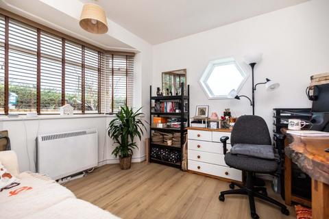 2 bedroom bungalow for sale, Hull Crescent, Bournemouth, BH11 9RG