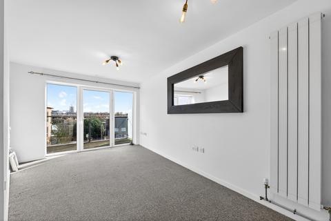 2 bedroom flat for sale, Westway, London