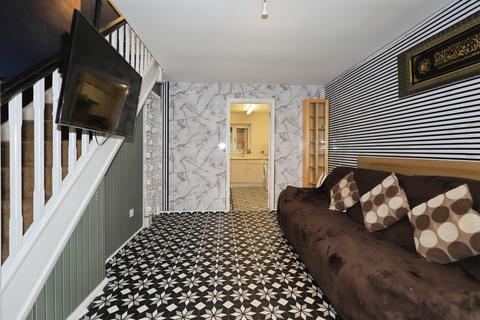2 bedroom end of terrace house for sale, Barn Farm Close, Bilston