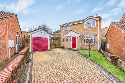 3 bedroom detached house for sale - Adur Close, West End