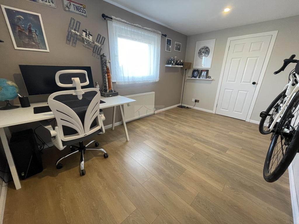 Bedroom 2c.JPG