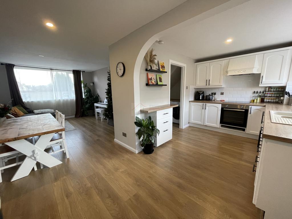 Kitchen .JPG
