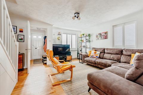 3 bedroom semi-detached house for sale, Alpine Road, Redhill