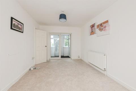 3 bedroom semi-detached house for sale, Fenby Avenue, Bradford