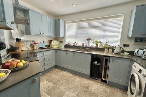 3 bedroom semi-detached bungalow for sale, Dalehurst Road, Bexhill-On-Sea