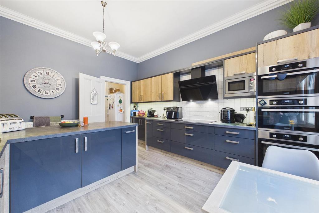 Breakfast Kitchen