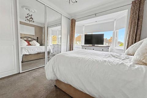 3 bedroom semi-detached house for sale, Trinity Avenue, Bridlington, East Riding of Yorkshire, YO15