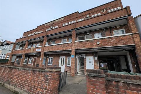 1 bedroom house to rent, Church Road, Leyton, London