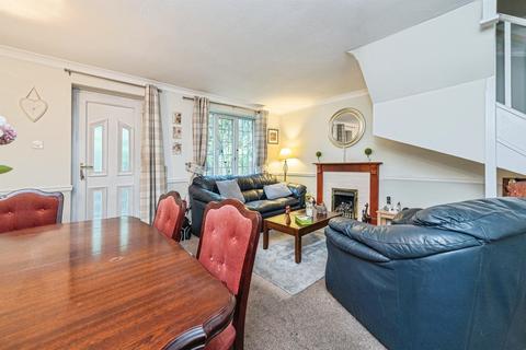 3 bedroom semi-detached house for sale, Greenacres Drive, Birstall, Batley