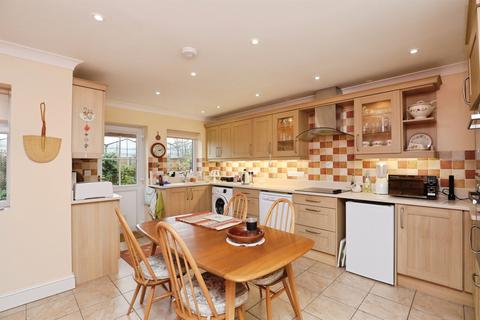 3 bedroom detached bungalow for sale, Nidus Gardens, Dereham
