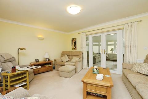 3 bedroom detached bungalow for sale, Nidus Gardens, Dereham
