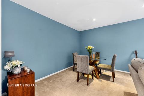 undefined, Epsom Road, Epsom