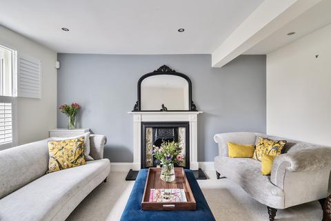 2 bedroom terraced house for sale, Bulls Cross, Enfield