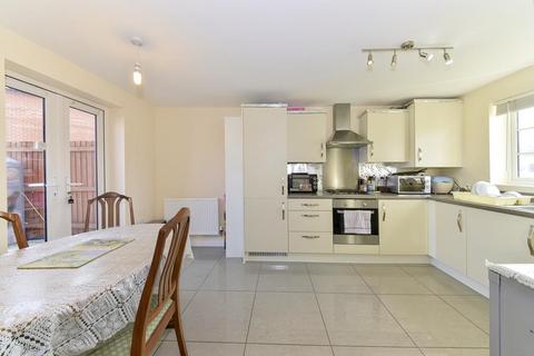 undefined, Bamburgh Close, Grantham