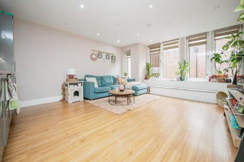 2 bedroom apartment for sale, Elm Street, Ipswich
