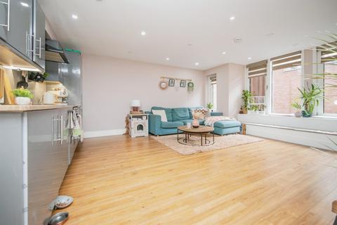 2 bedroom apartment for sale, Elm Street, Ipswich