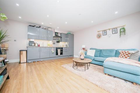 2 bedroom apartment for sale, Elm Street, Ipswich